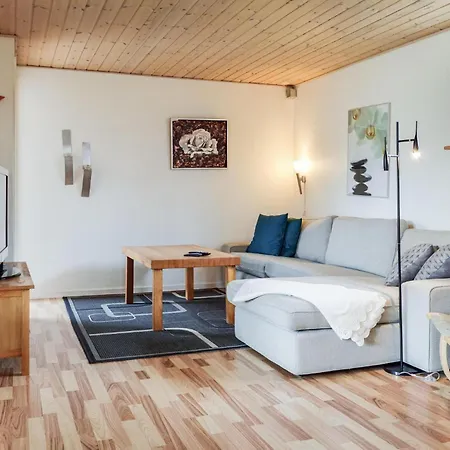 Awesome In With Kitchen Holiday home